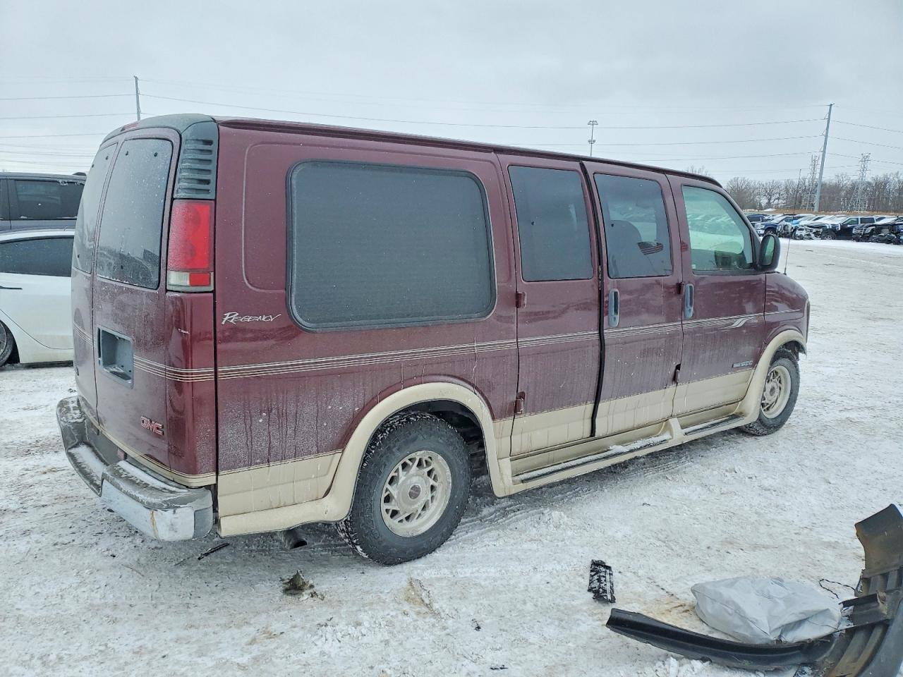 2002 GMC Savana Rv G1500 - Фото 3