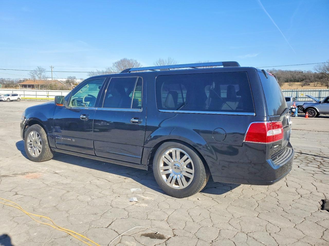 2013 Lincoln Navigator L - Фото 2