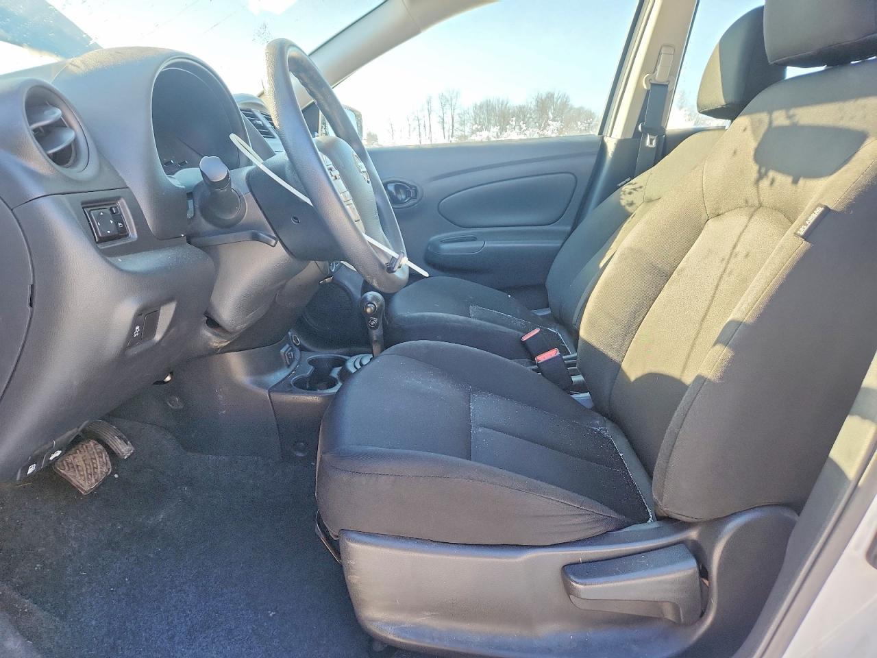 2019 Nissan Versa S - Фото 7