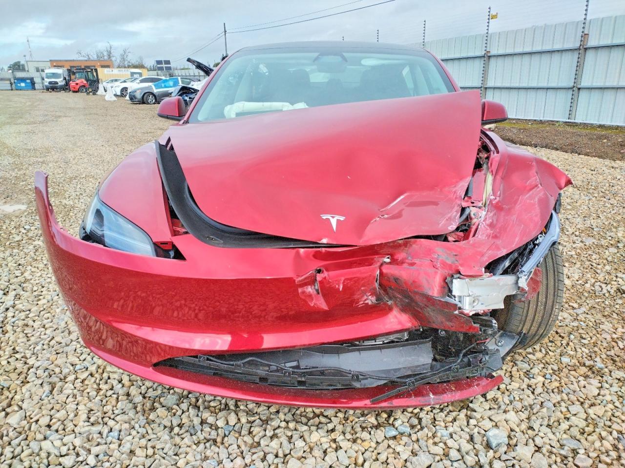 2025 Tesla Model 3 - Image 5