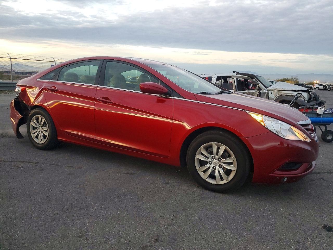2012 Hyundai Sonata Gls - Image 4