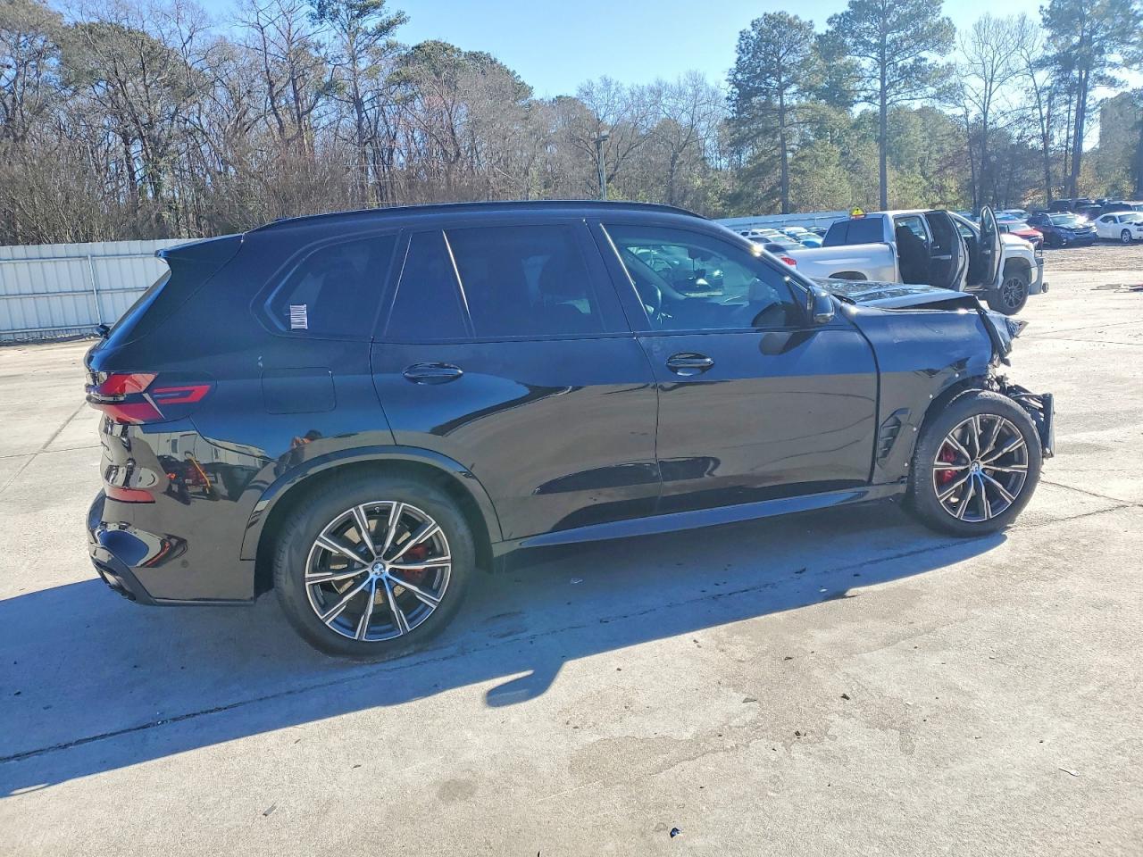 2025 BMW X5 xDrive40I - Image 3