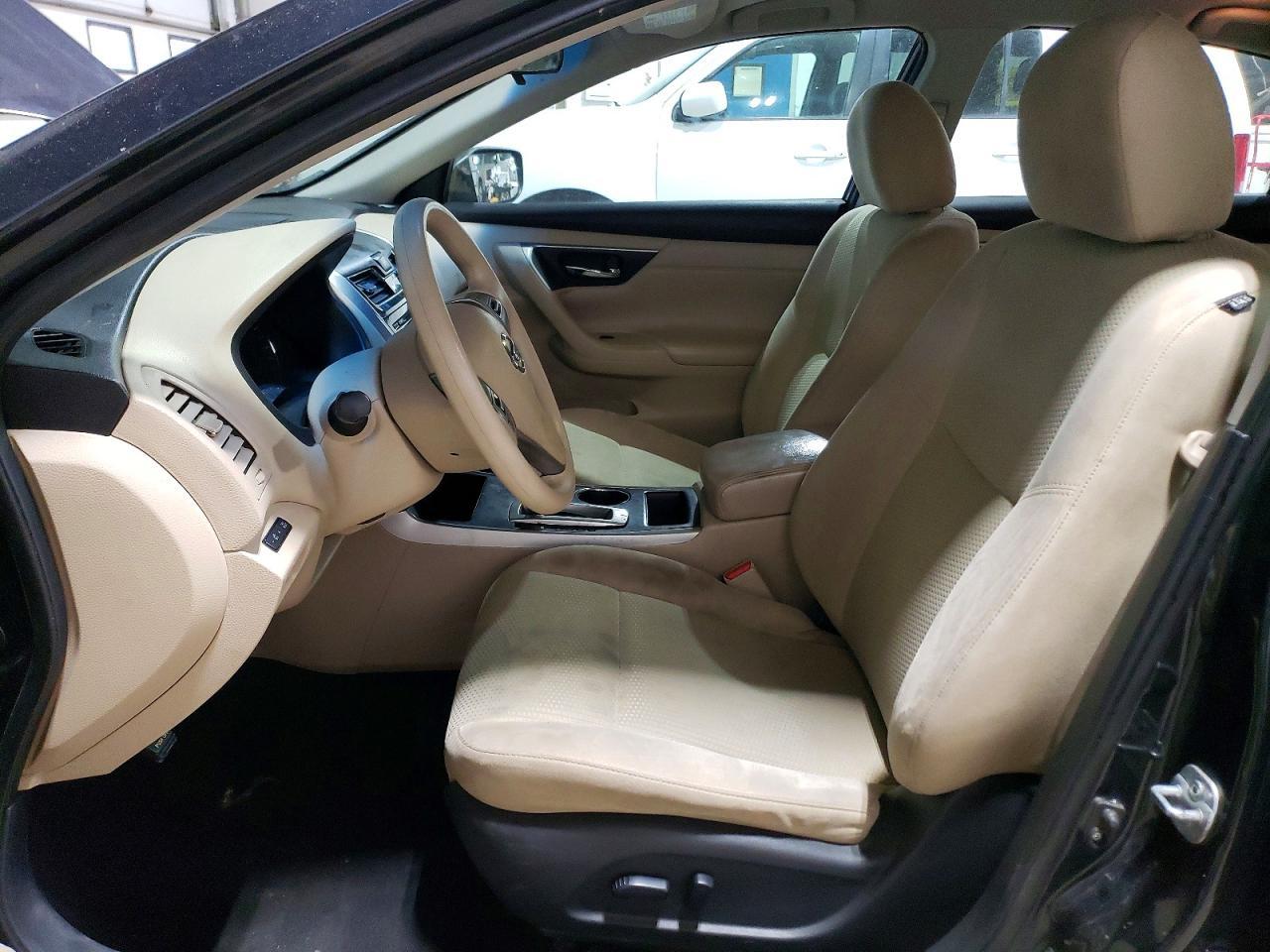 2015 Nissan Altima 2.5 S - Image 7