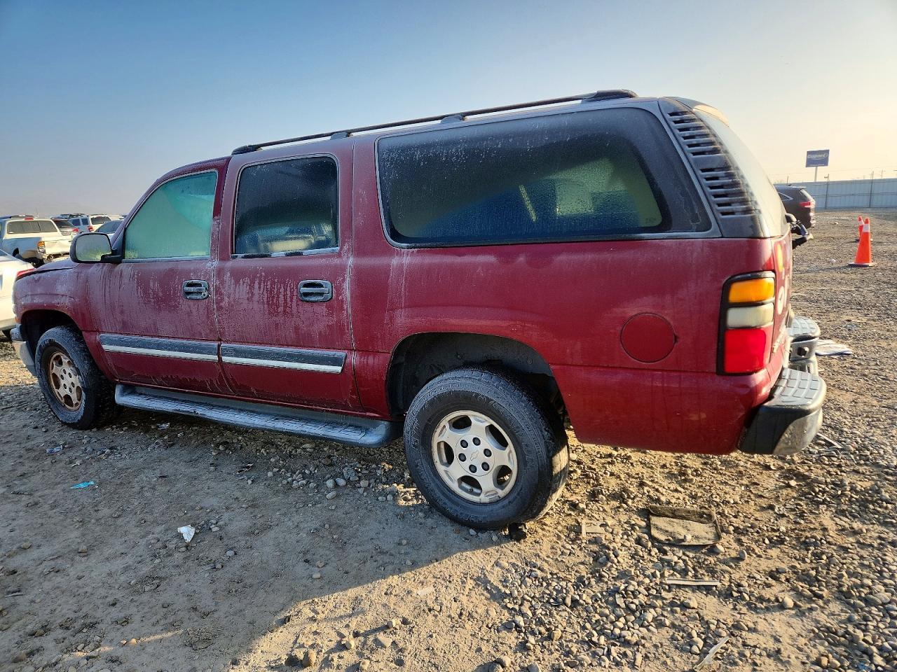 2005 Chevrolet Suburban K1500 - Фото 2