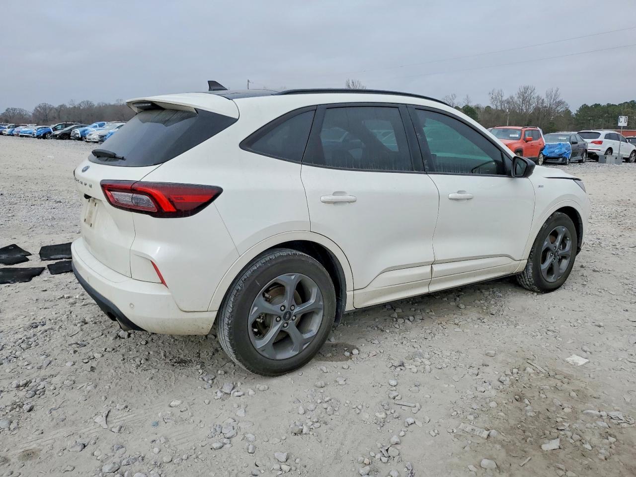 2024 Ford Escape St Line - Image 3