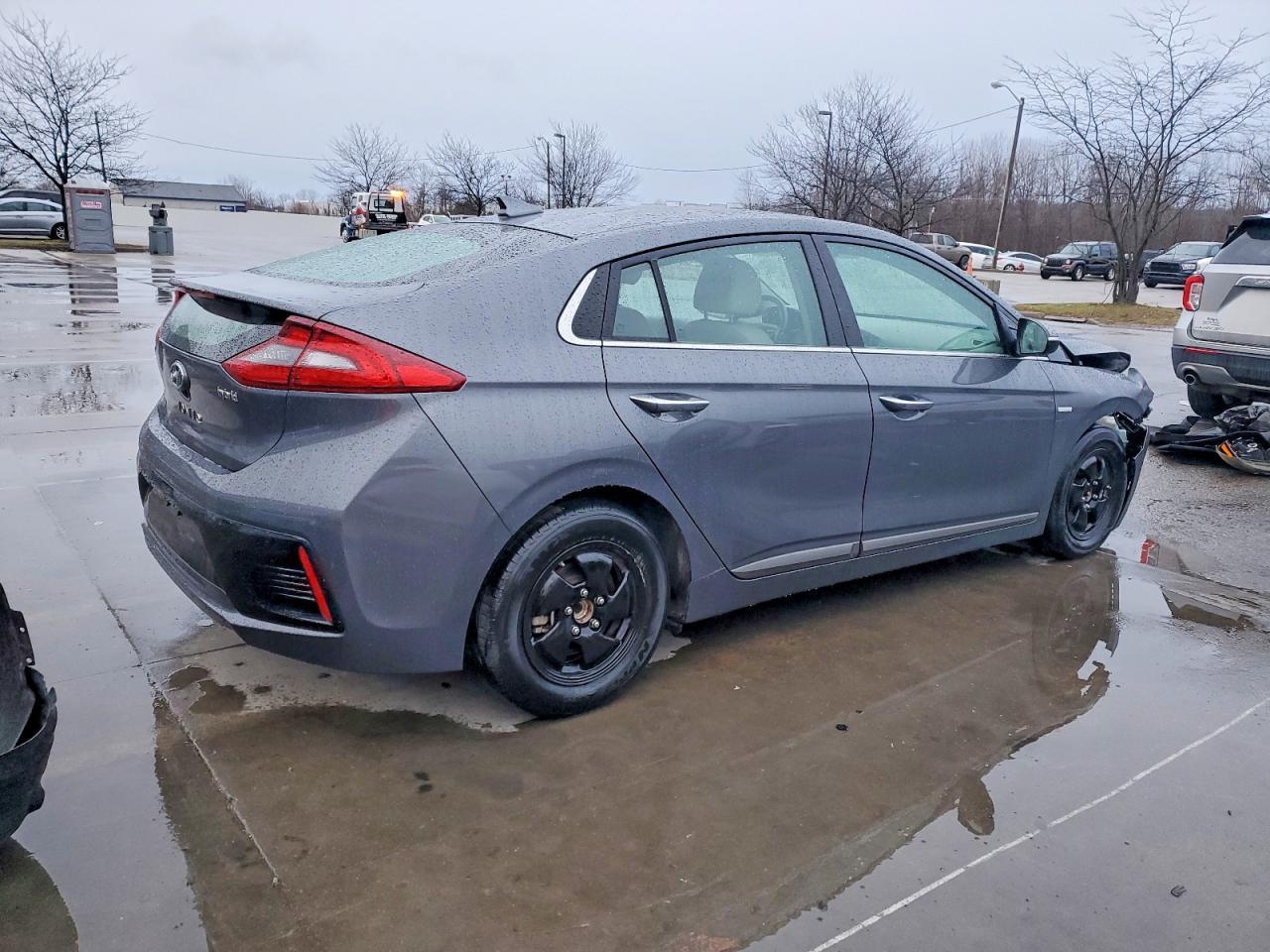 2017 Hyundai Ioniq Limited - Фото 3