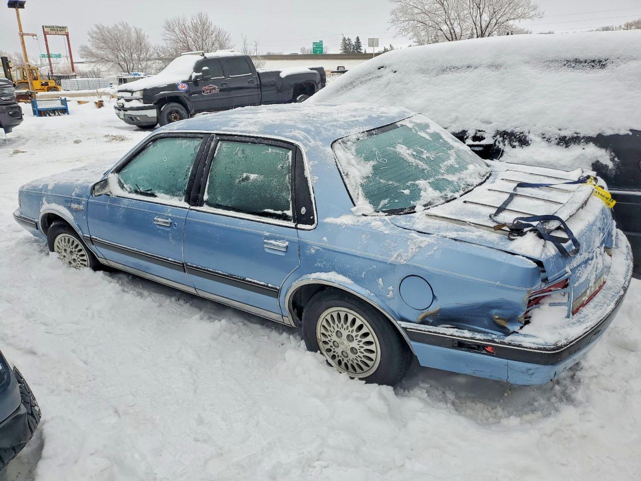 1992 Oldsmobile Cutlass Ciera Sl - Image 2