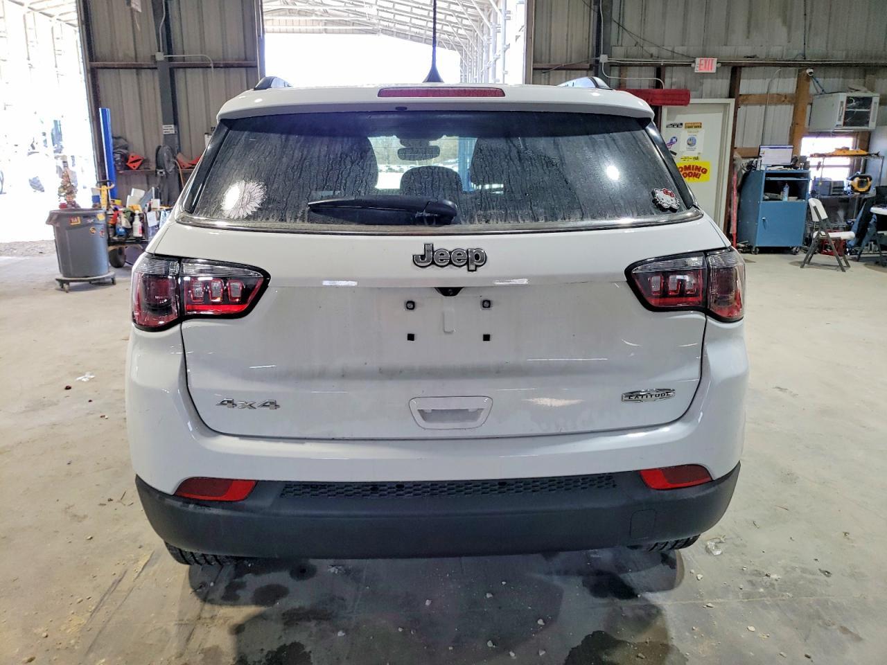2025 Jeep Compass Latitude - Image 6