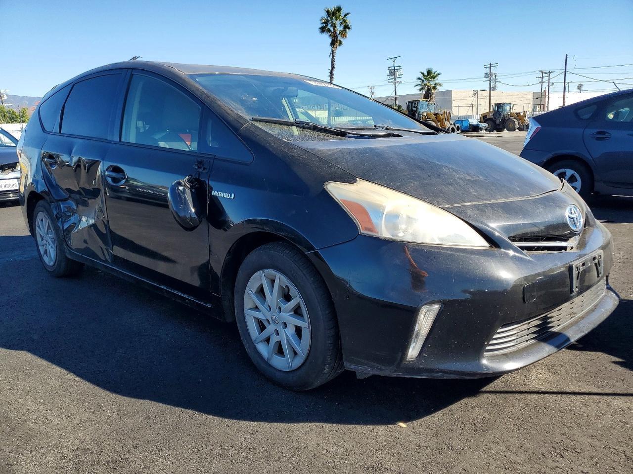 2012 Toyota Prius V - Image 4
