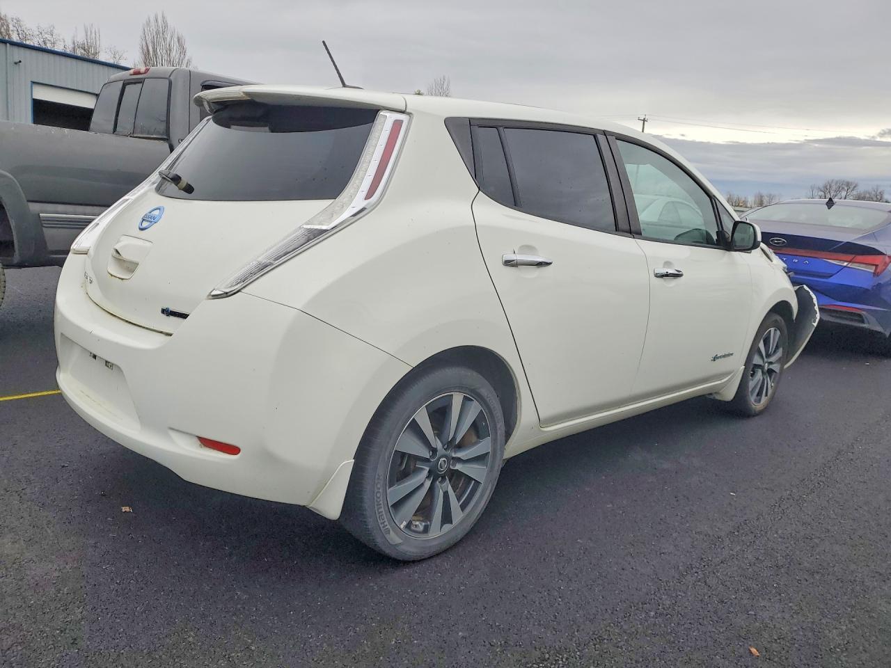 2016 Nissan Leaf Sv - Фото 3