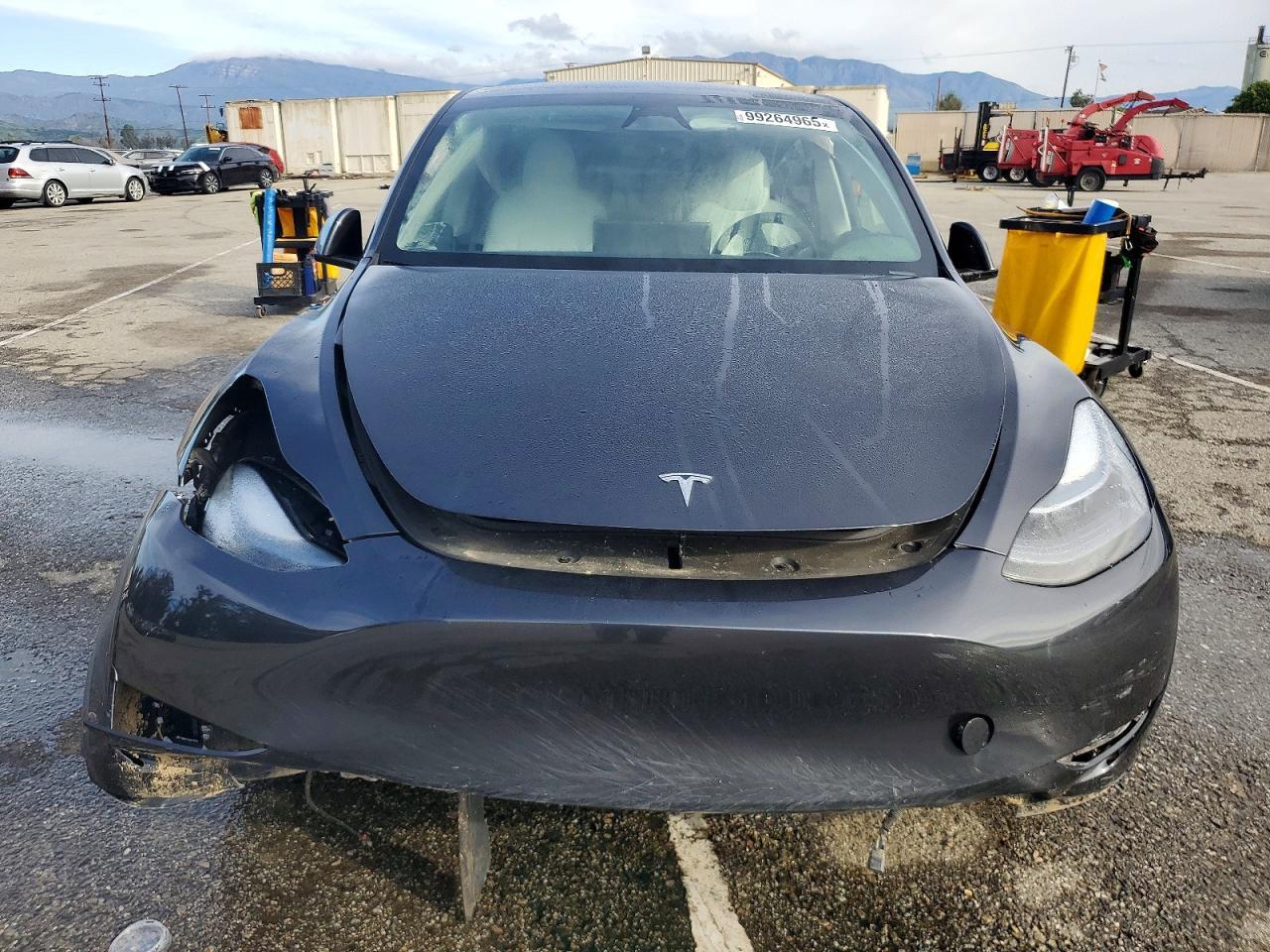2024 Tesla Model Y - Фото 5