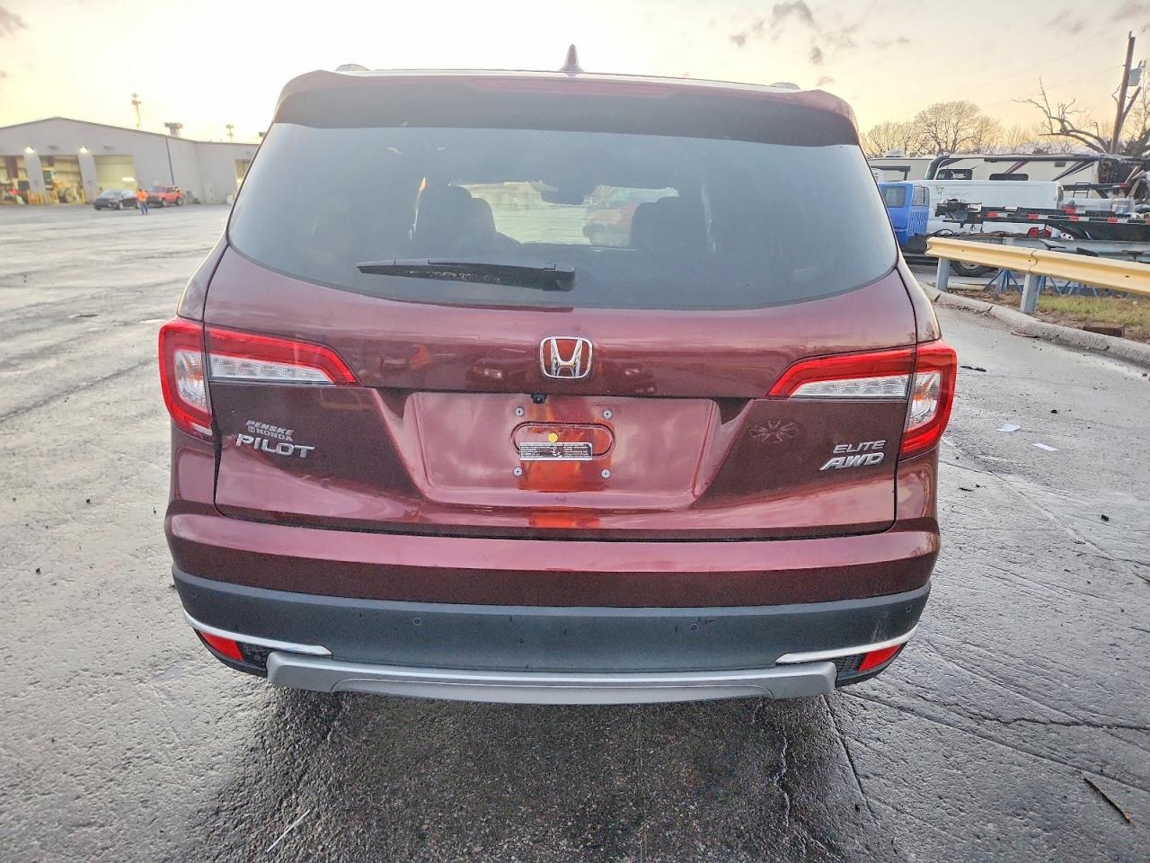 2022 Honda Pilot Elite - Фото 6