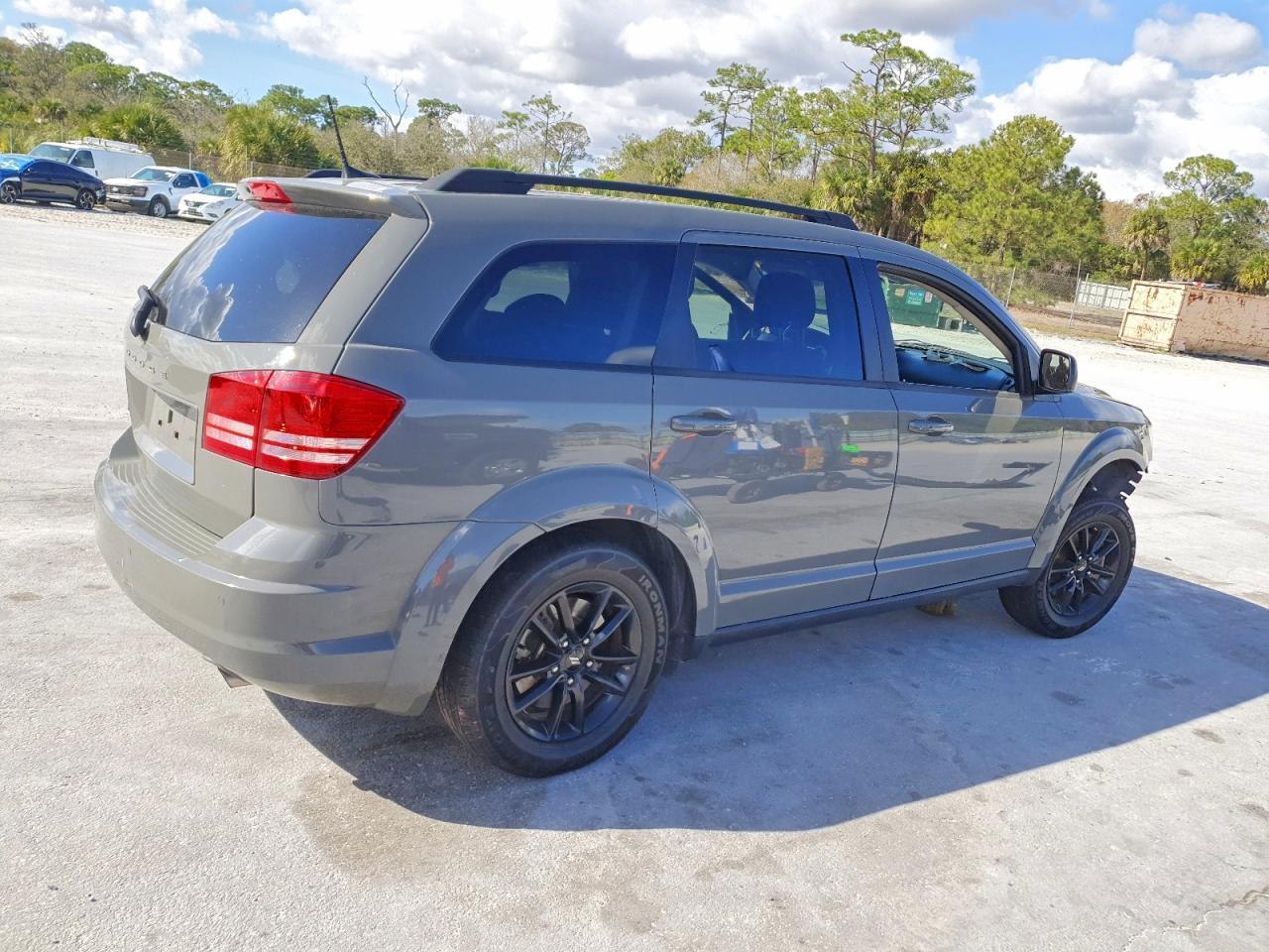 2020 Dodge Journey Se - Фото 3