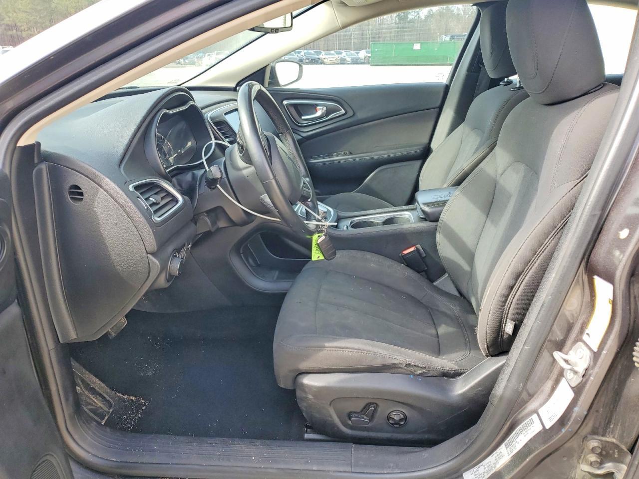 2016 Chrysler 200 - Фото 7