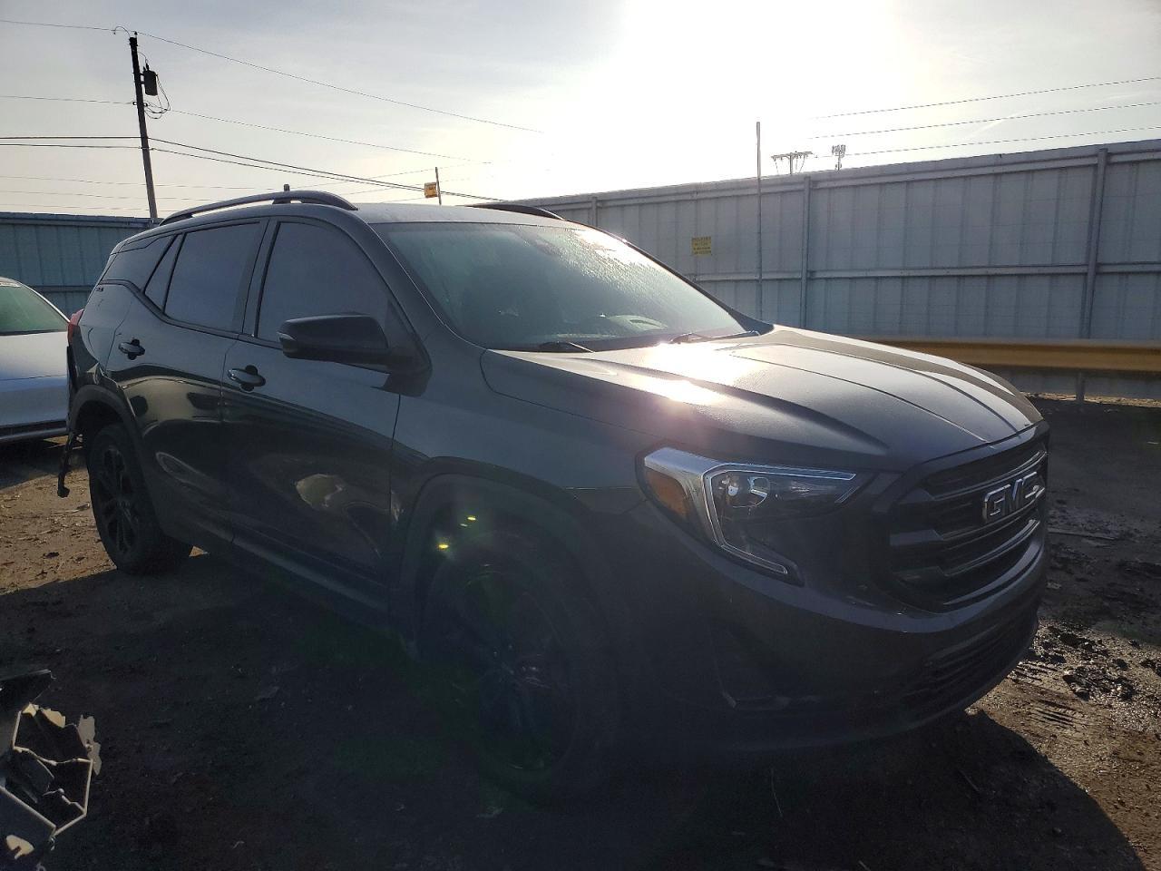 2021 GMC Terrain Sle - Image 4