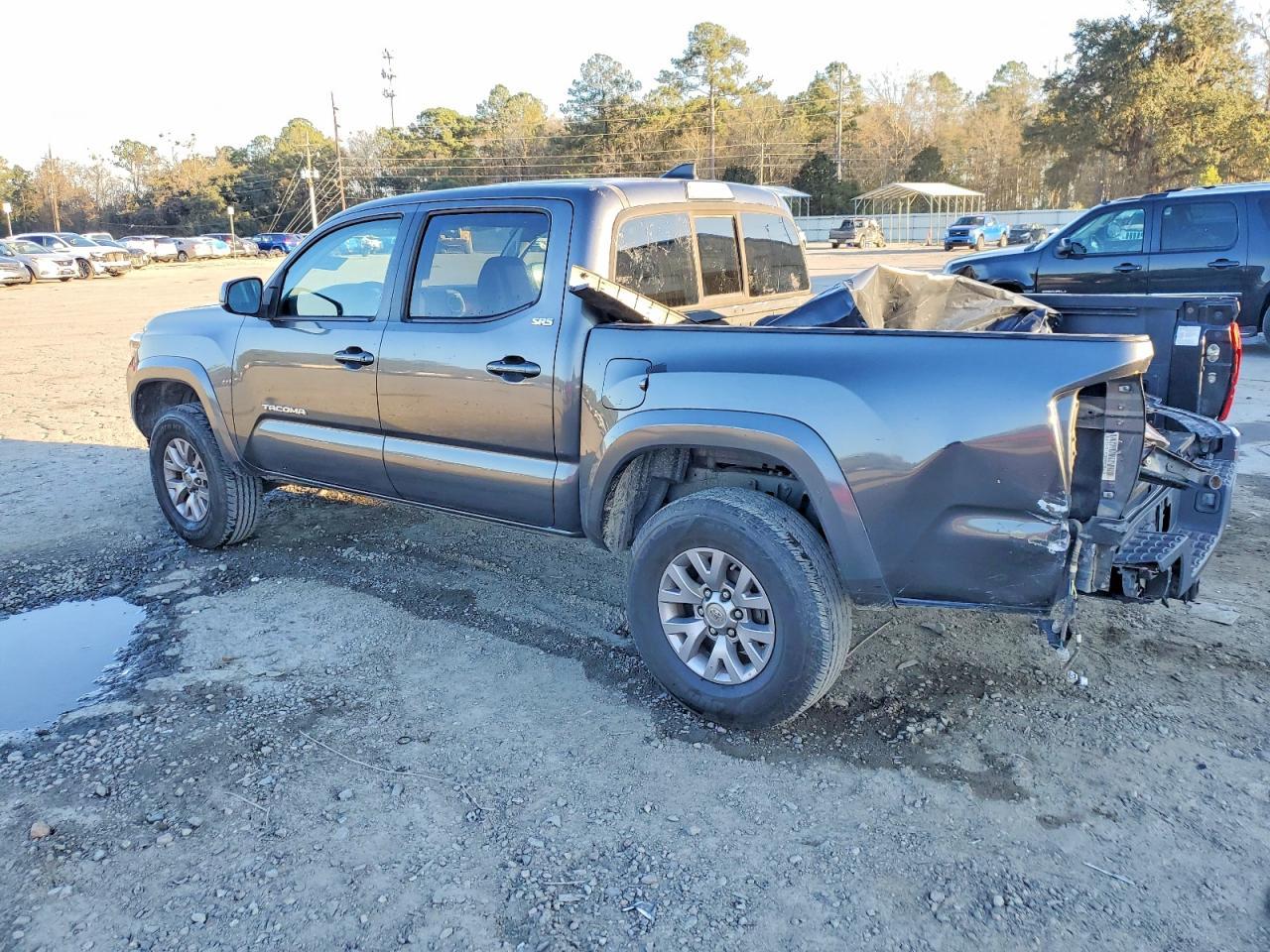 2016 Toyota Tacoma Sr5 V6 - Image 2