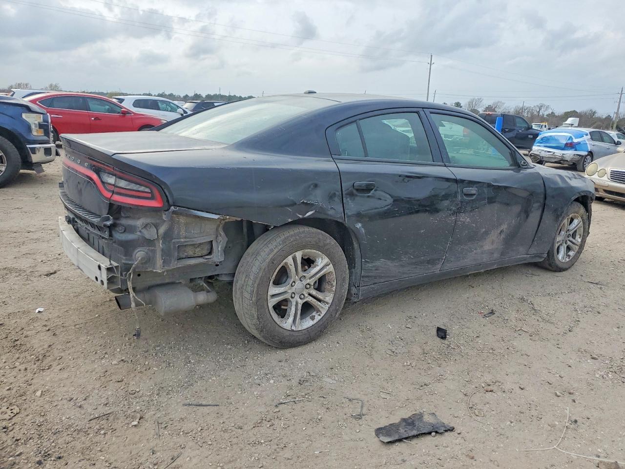 2019 Dodge Charger Sxt - Image 3