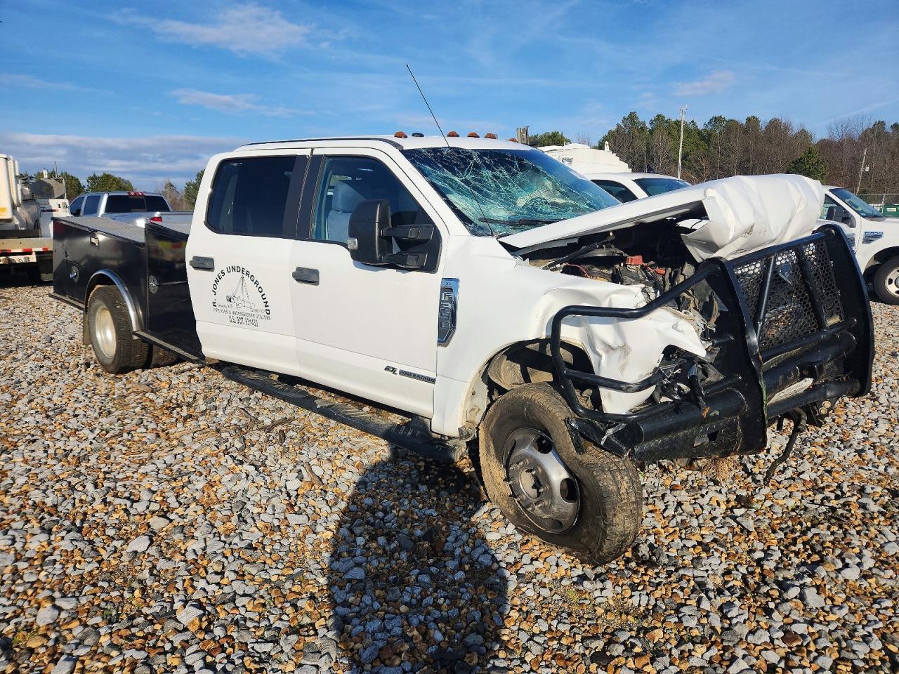 2018 Ford F350 - Image 4