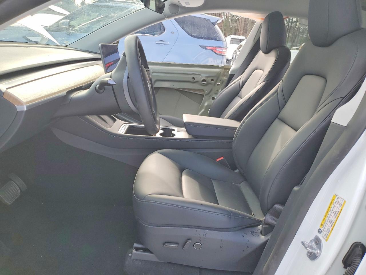 2024 Tesla Model Y - Фото 7