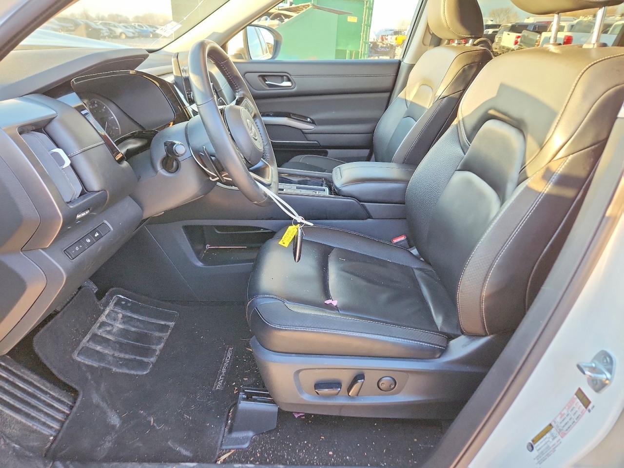 2023 Nissan Pathfinder Sl - Фото 7