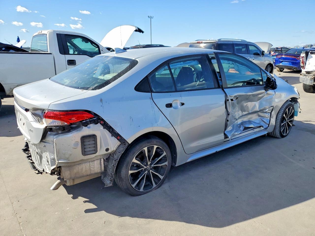 2022 Toyota Corolla Le - Image 3