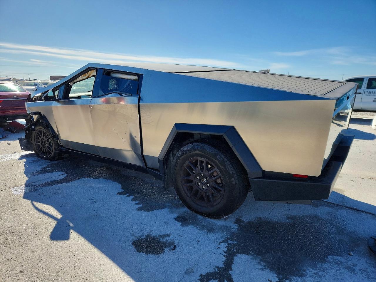 2024 Tesla Cybertruck - Фото 2