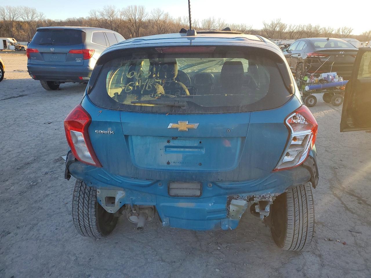 2020 Chevrolet Spark Ls - Фото 6