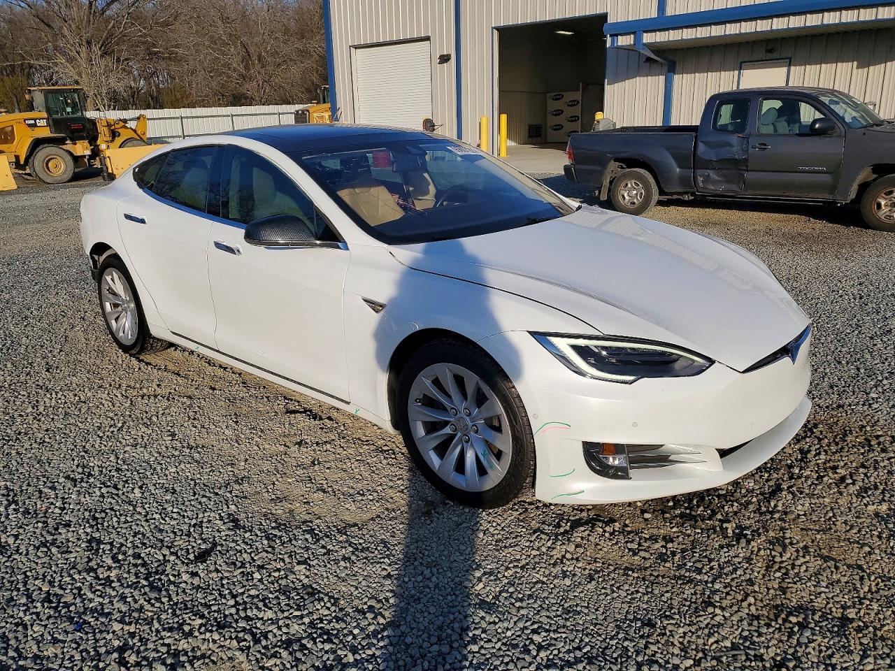 2016 Tesla Model S - Image 4