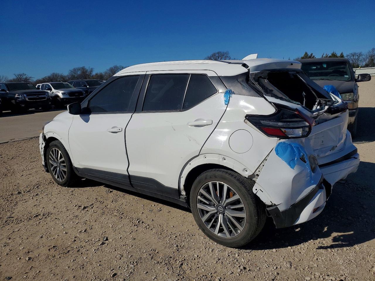 2021 Nissan Kicks Sv - Фото 2