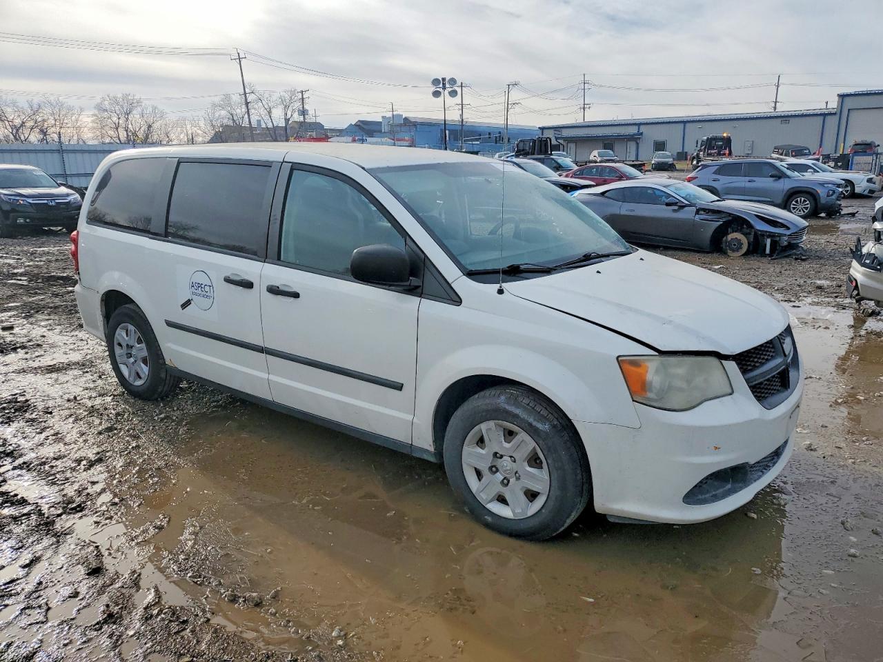 2012 Dodge Ram Van - Фото 4