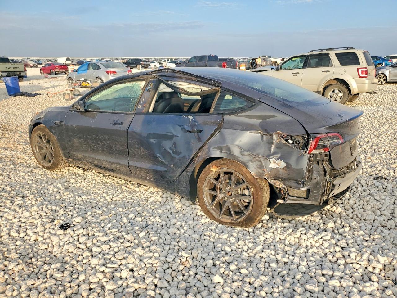 2023 Tesla Model 3 - Image 2