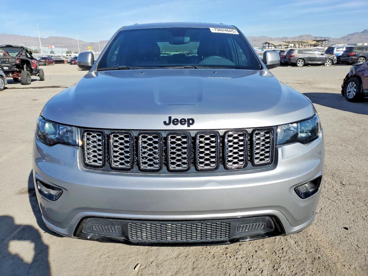 2020 Jeep Grand Cherokee Laredo - Image 5