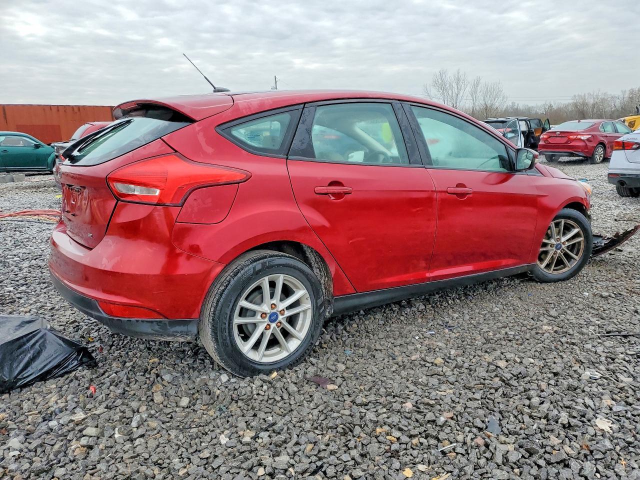 2017 Ford Focus Se - Фото 3