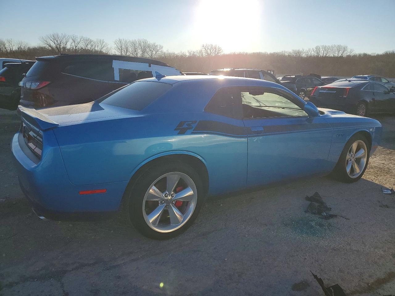 2015 Dodge Challenger Sxt Plus - Фото 3
