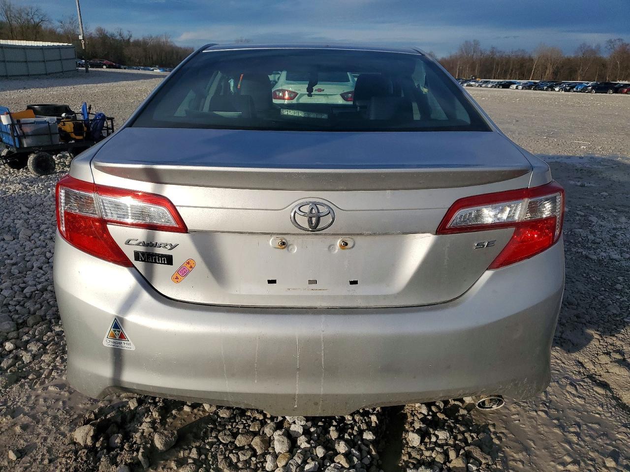 2013 Toyota Camry Se - Image 6