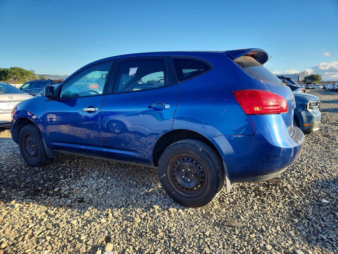 2010 Nissan Rogue S - Фото 2