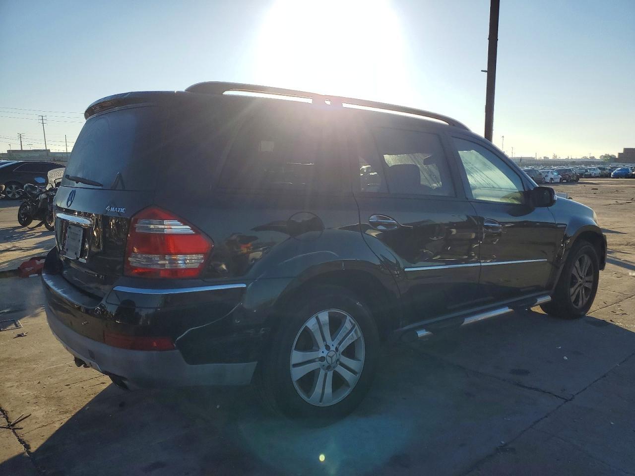 2007 Mercedes-Benz Gl 450 4Matic - Image 3