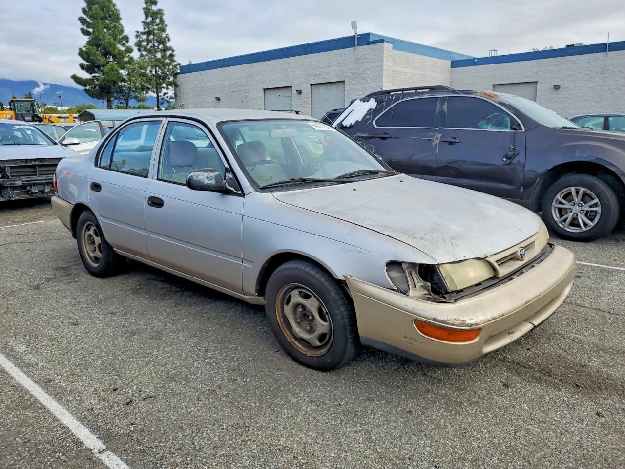 1997 Toyota Corolla Base - Фото 4
