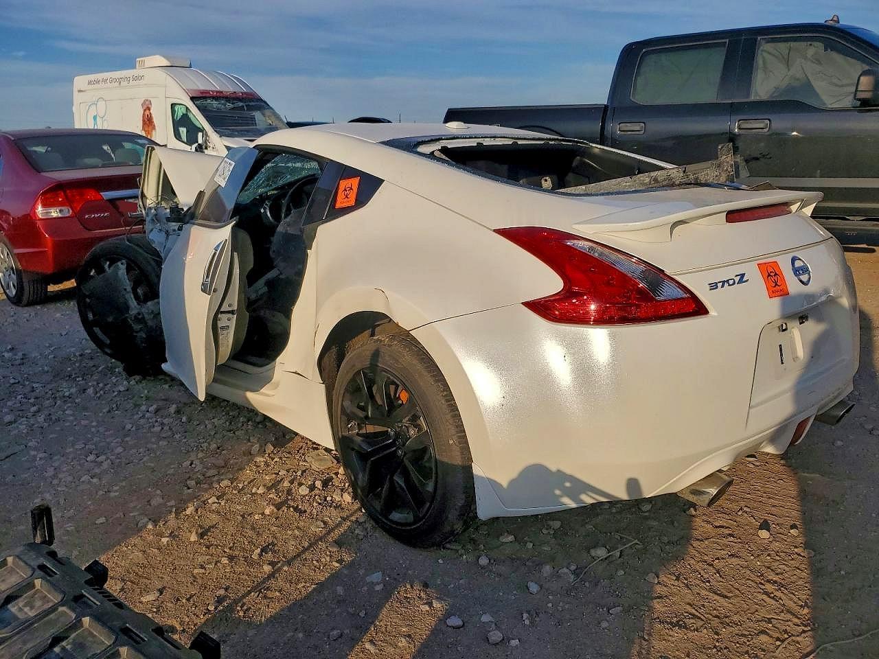 2016 Nissan 370Z Base - Фото 2