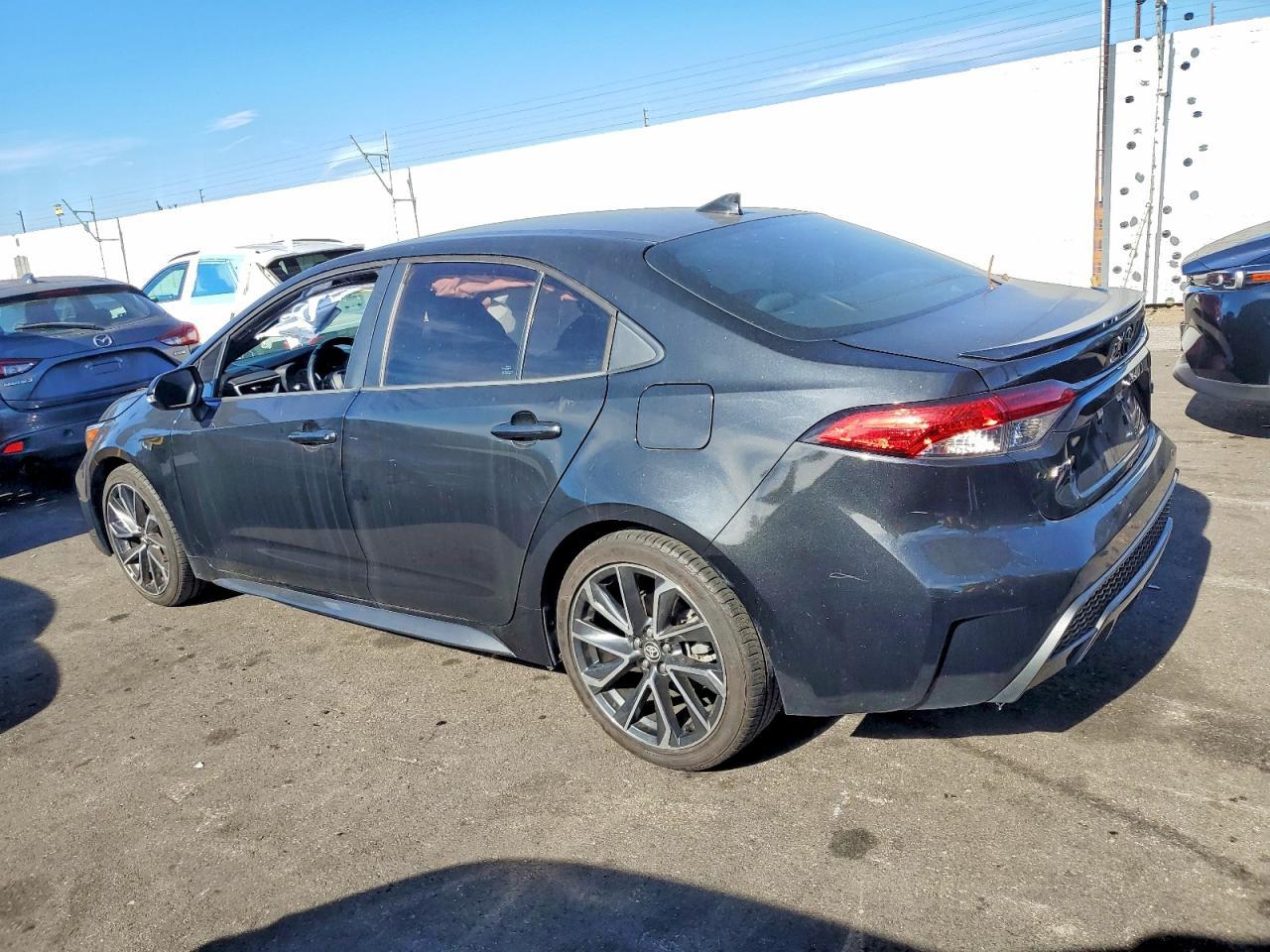2020 Toyota Corolla Se - Фото 2