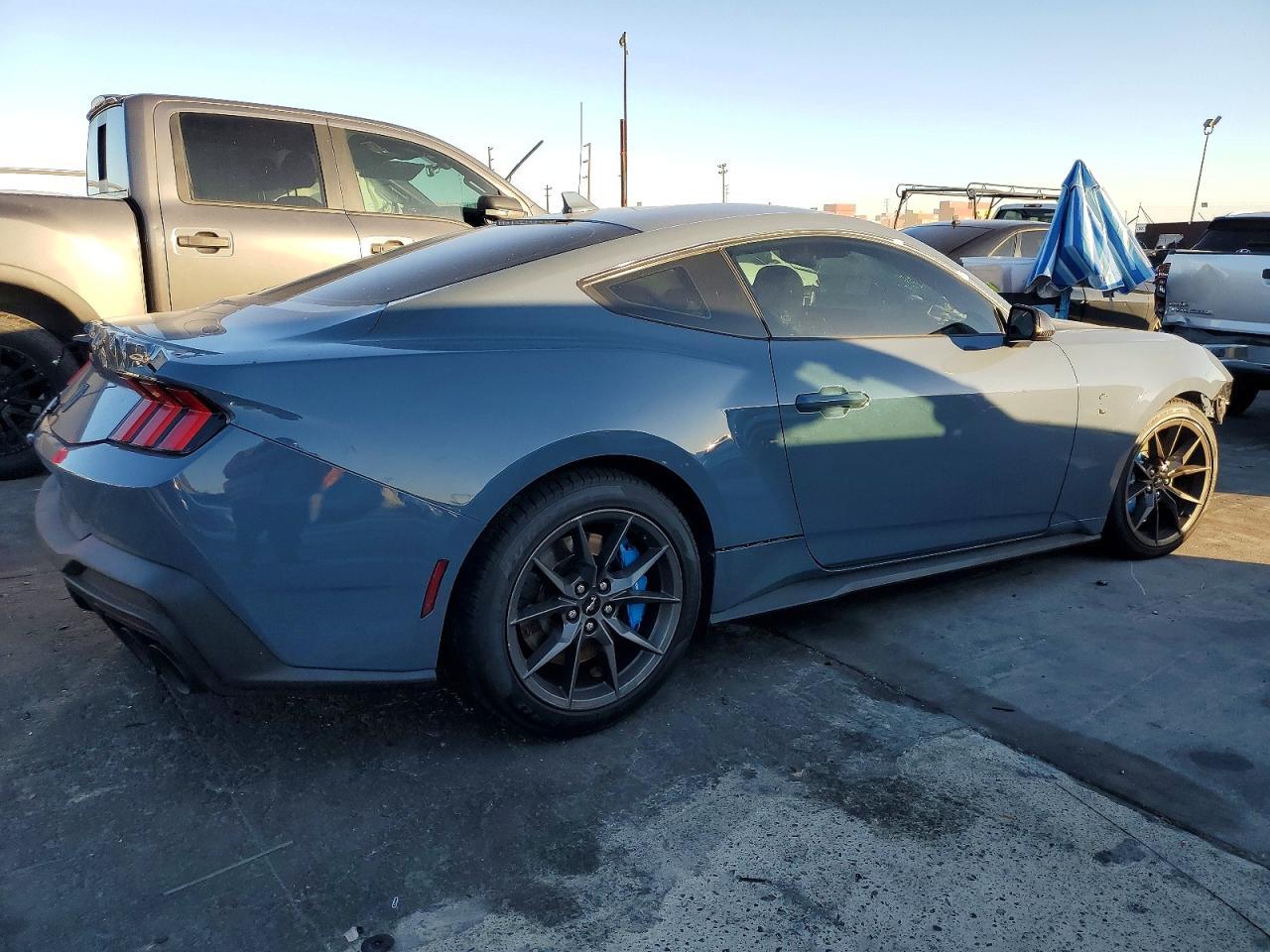 2024 Ford Mustang Dark Horse - Фото 3