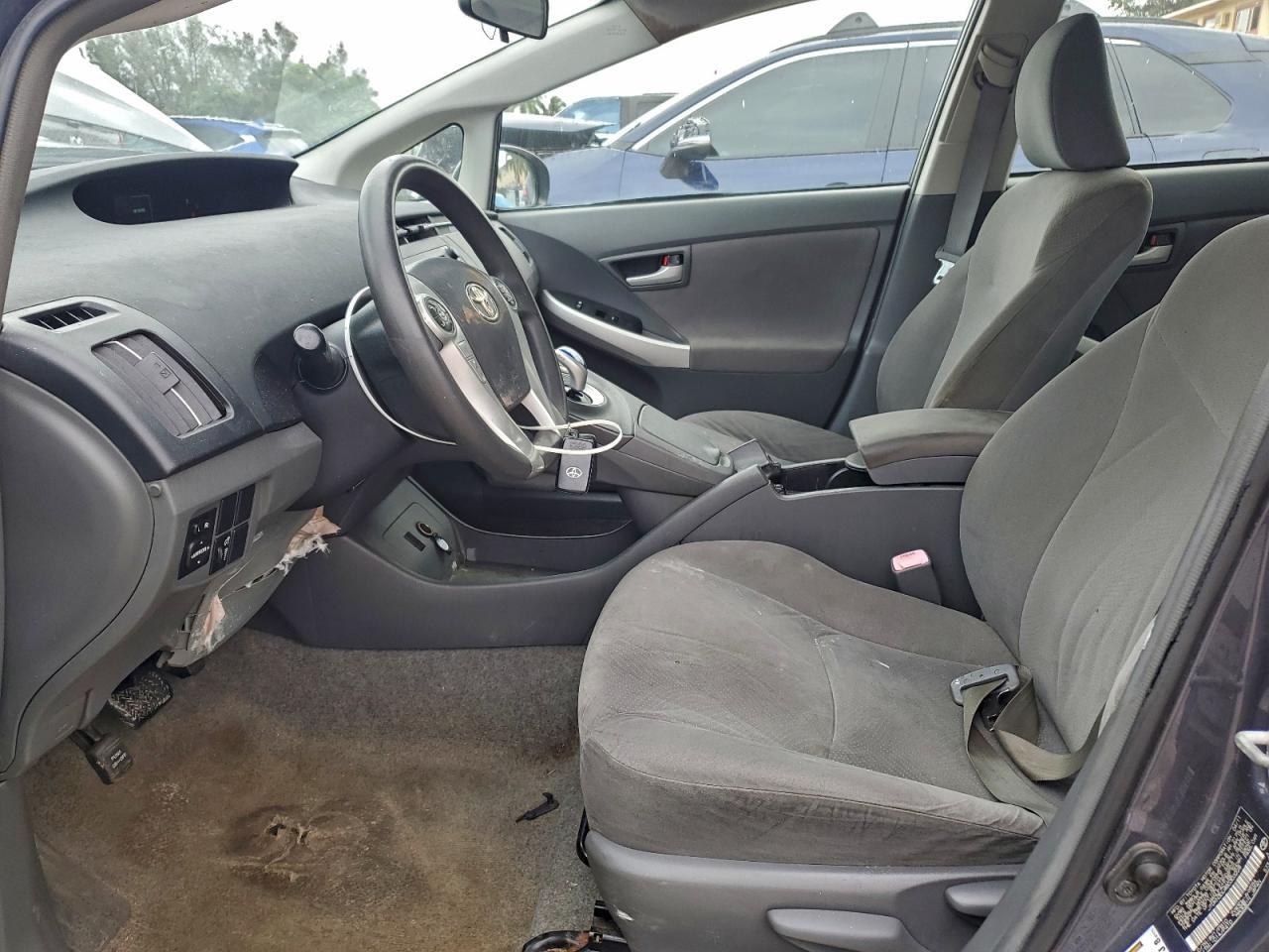 2011 Toyota Prius - Фото 7