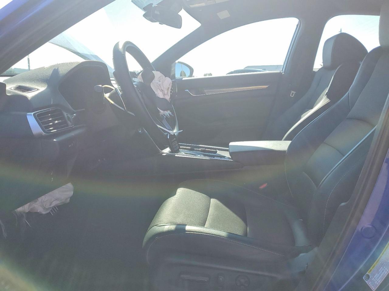 2022 Honda Accord Sport - Image 7