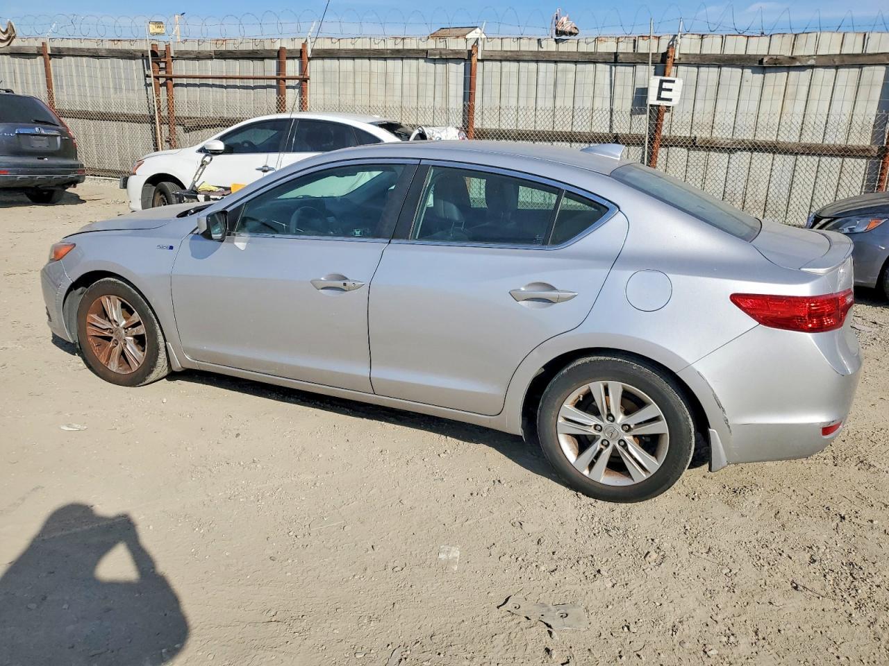 2013 Acura Ilx Hybrid Tech - Фото 2