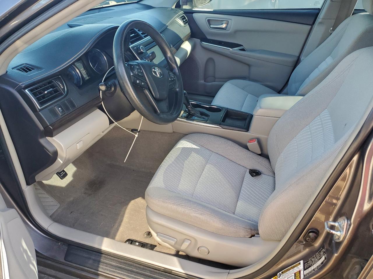 2016 Toyota Camry Le - Image 7