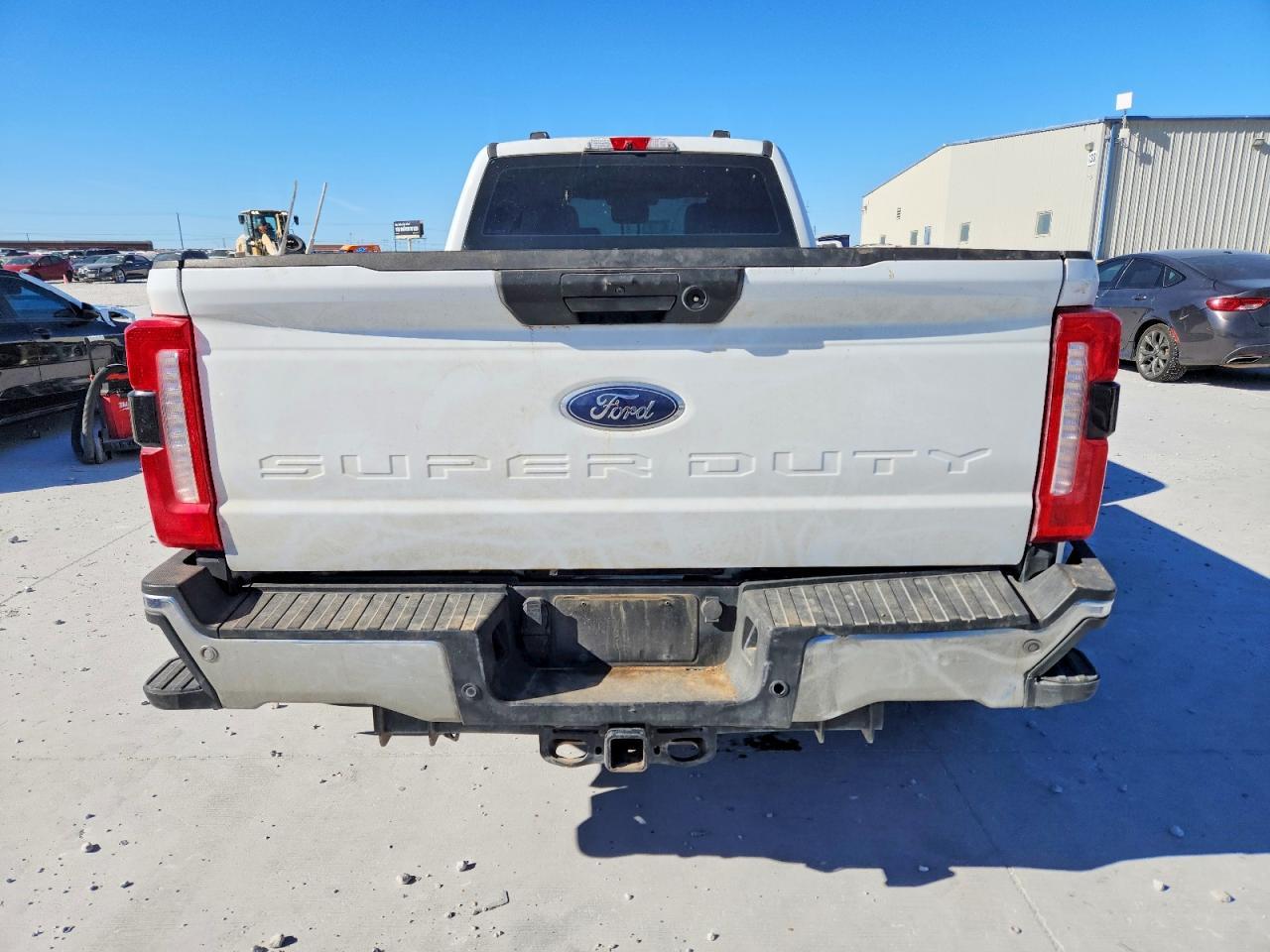 2023 Ford F350 Super Duty - Image 6
