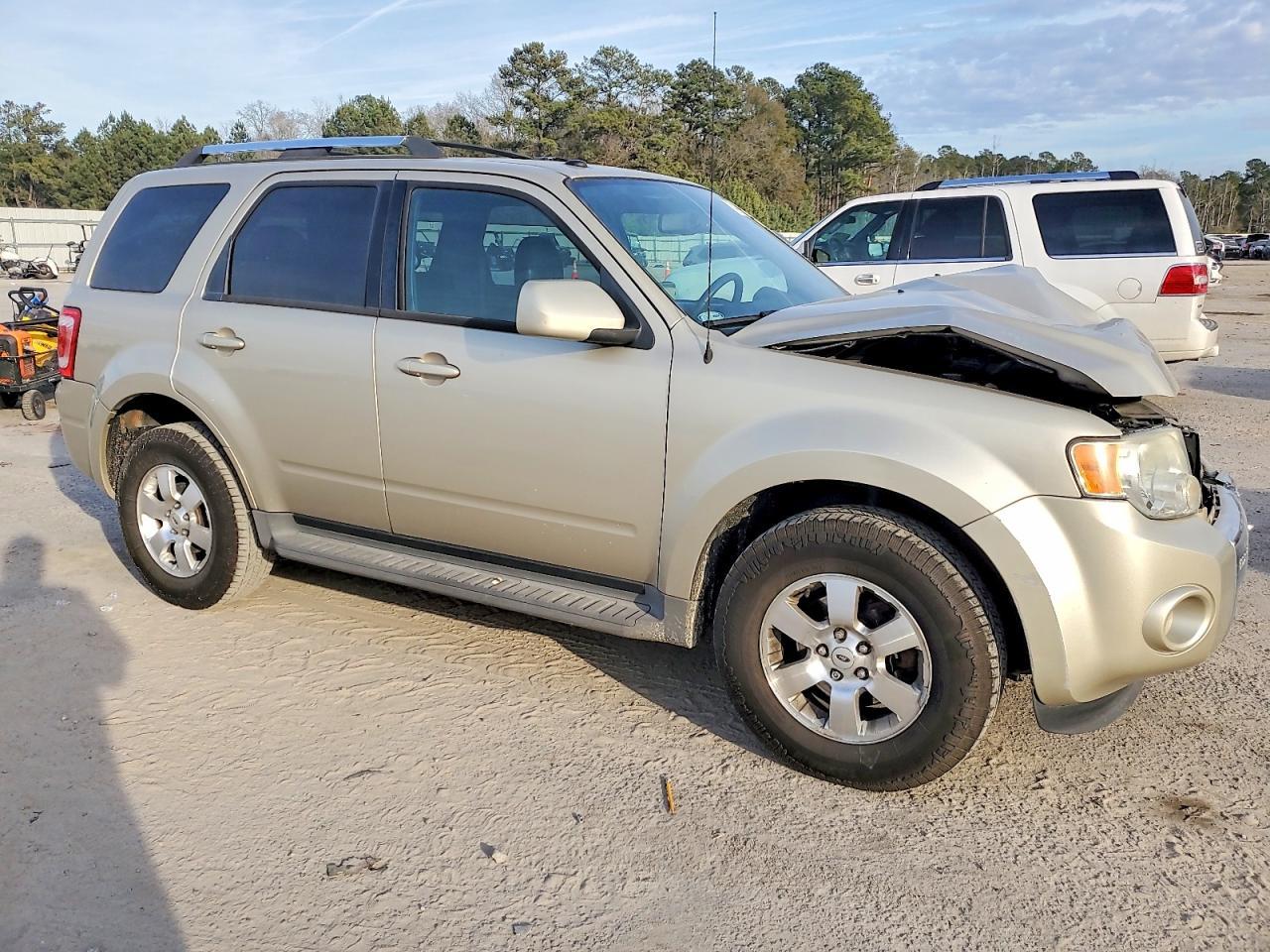 2012 Ford Escape Limited - Image 4