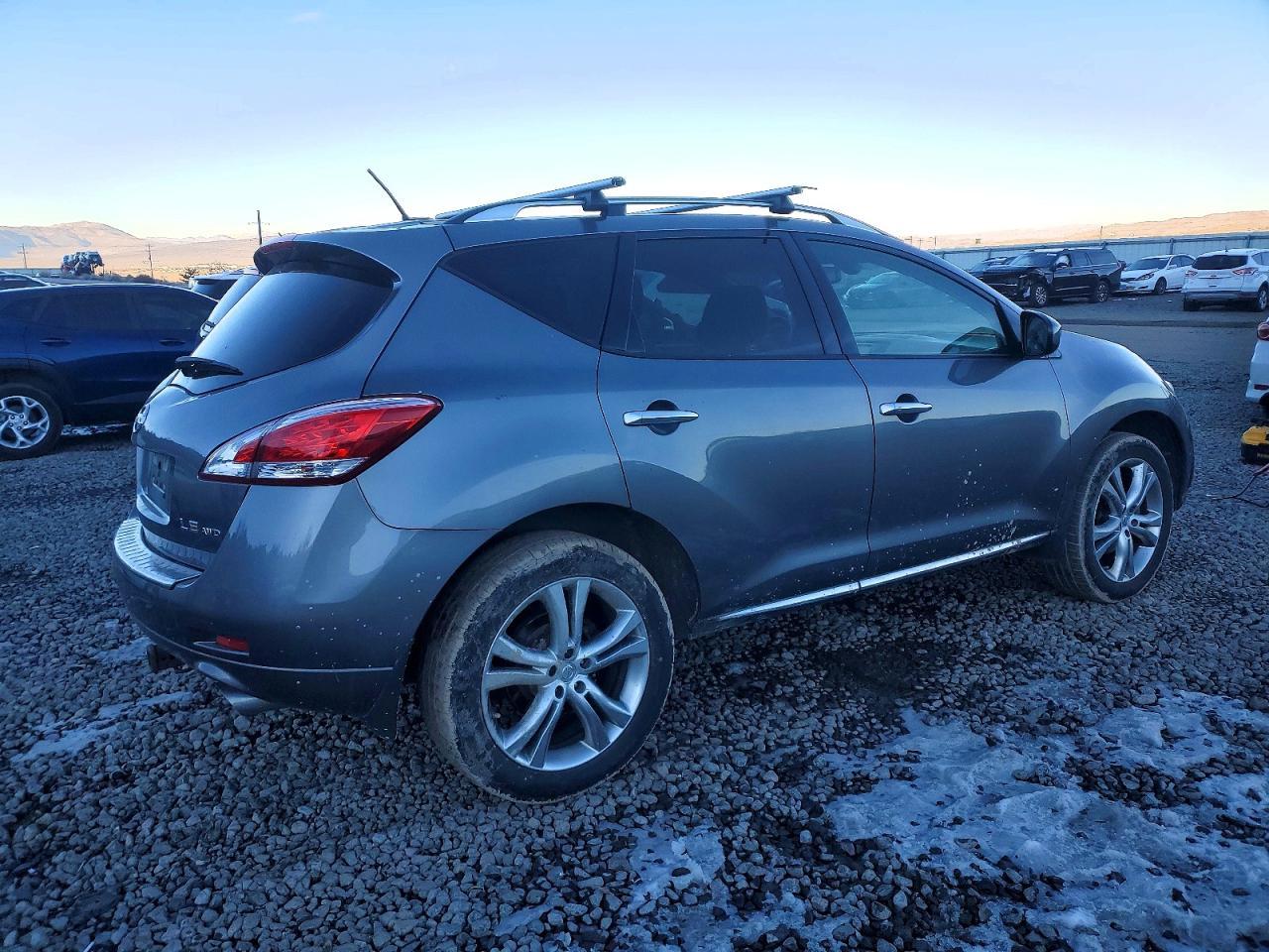 2013 Nissan Murano S - Фото 3