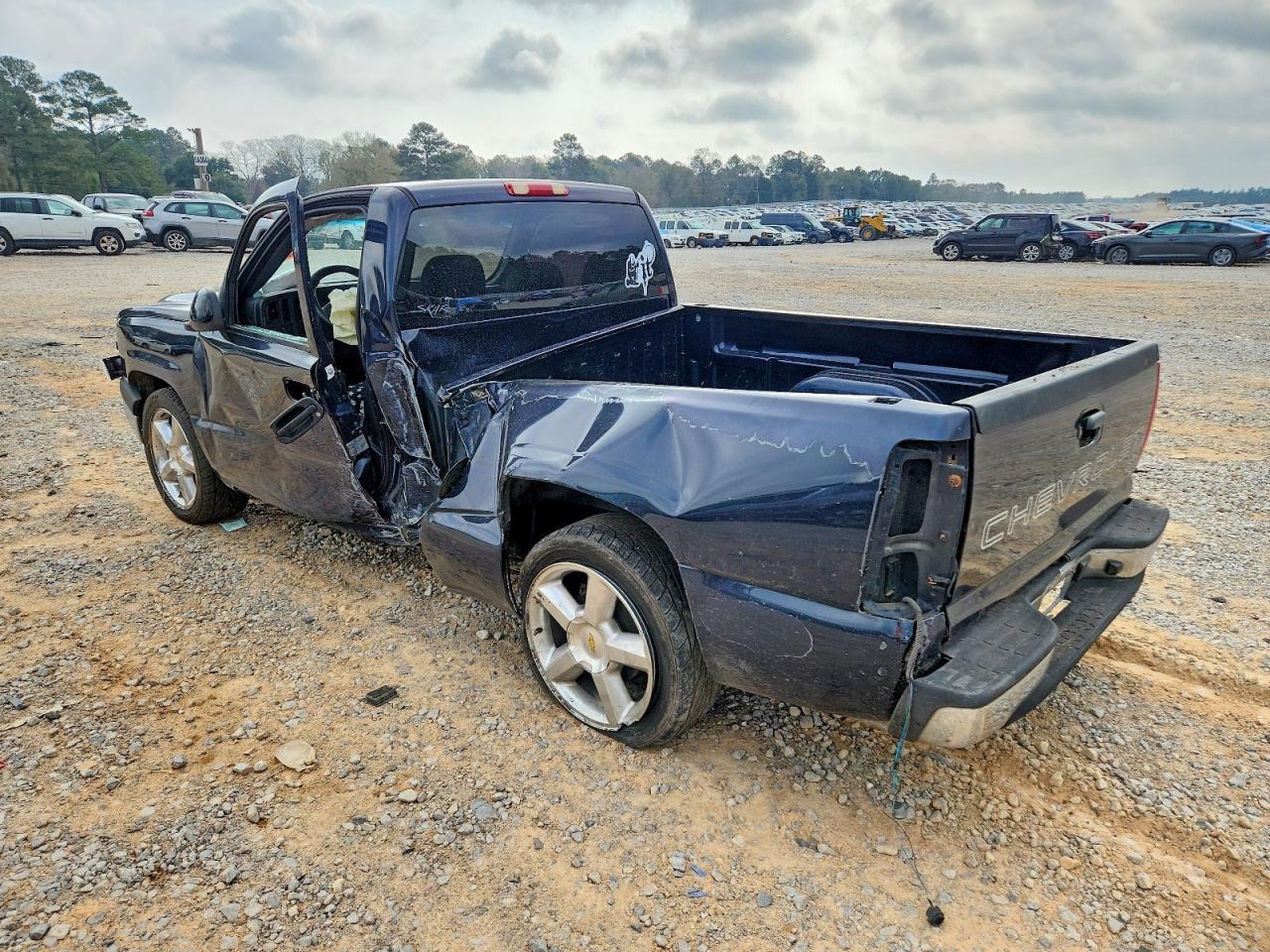 2007 Chevrolet Silverado C1500 Classic - Фото 2