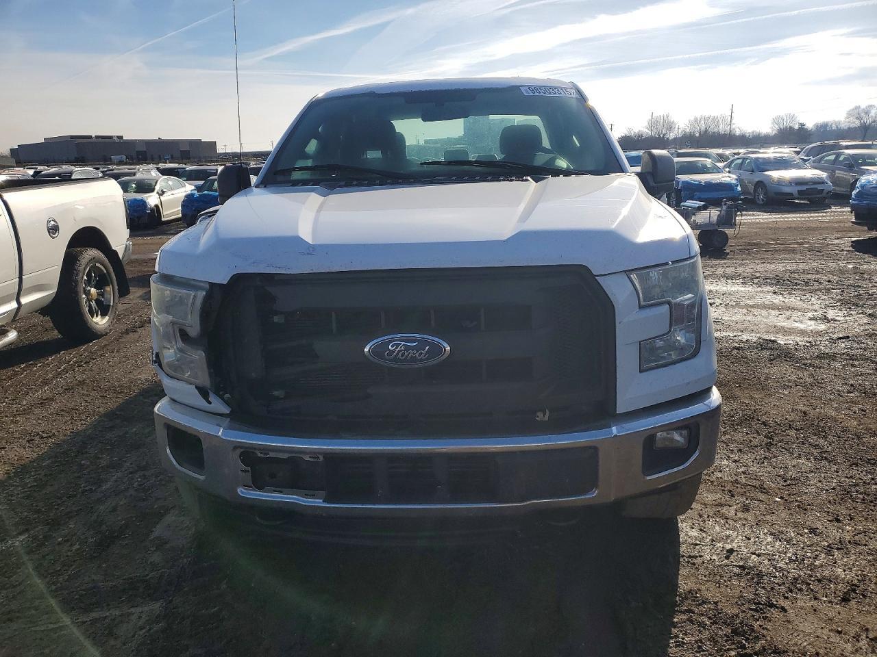 2016 Ford F150 Super Cab - Фото 5